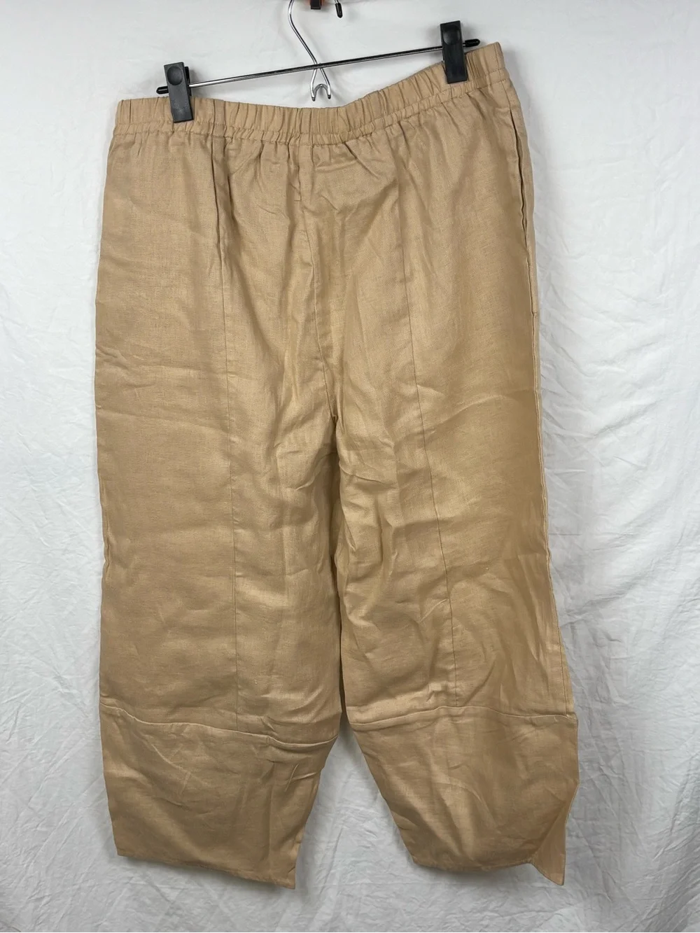 NWT Lintico women’s XL Relaxed Linen-Blend Capris - Beige